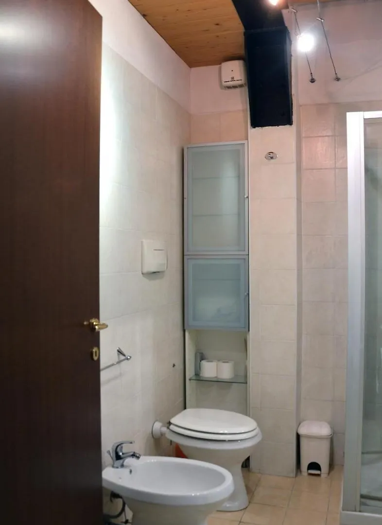 דירות ורונה Flats4Rent Tommaso איטליה