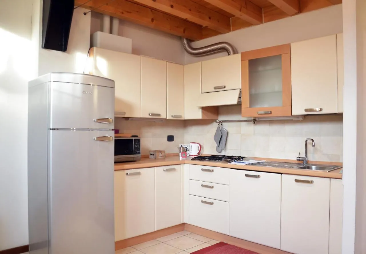 דירות ורונה Flats4Rent Tommaso איטליה