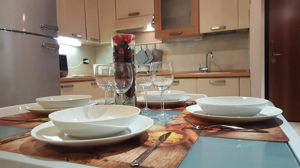 Flats4Rent Tommaso 0*, Verona